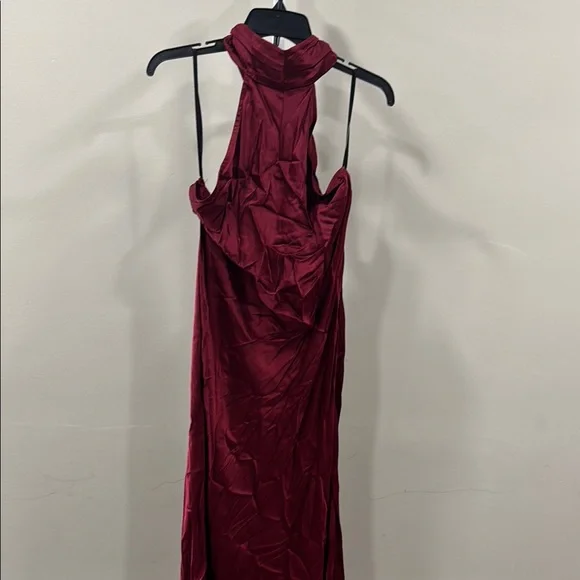 House of Harlow 1960 x REVOLVE Astra Gown in Burgundy - Picture 5 of 15